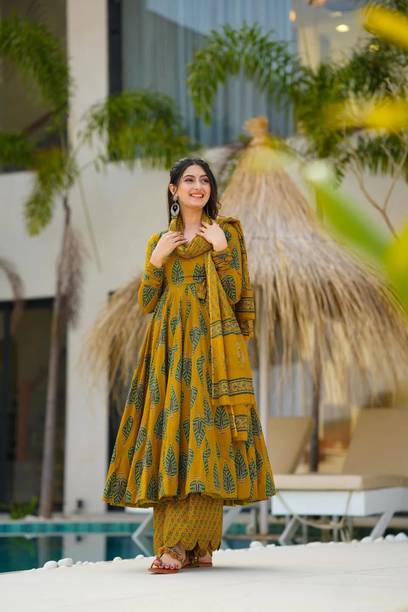 Women Georgette Kurta Palazzo Dupatta Set