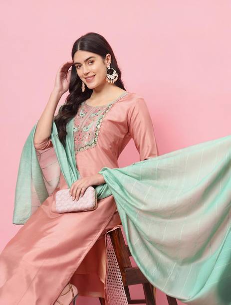 VredeVogel Women Silk Blend Kurta Pant Dupatta Set