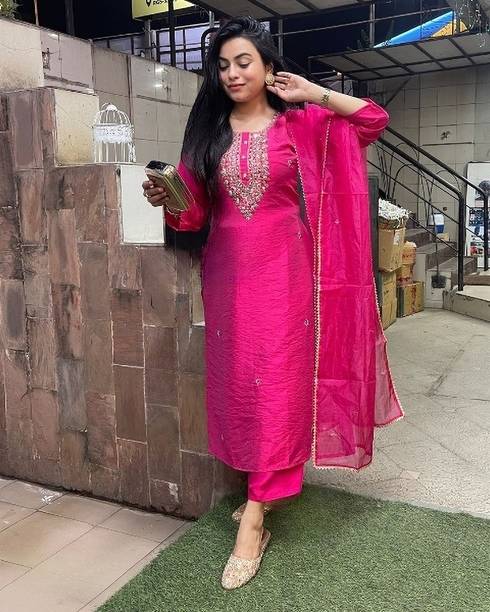 Women Rani Pink Sequin Embellished Chanderi Kurta Set with Organza Dupatta Embroidered Kurta, Trouser/Pant & Dupatta Set