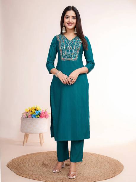 Women Cotton Blend Kurti Pant Set Bullet Design
