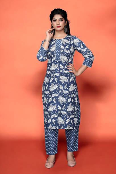 VAANSH CREATION Women Kurti Palazzo Set