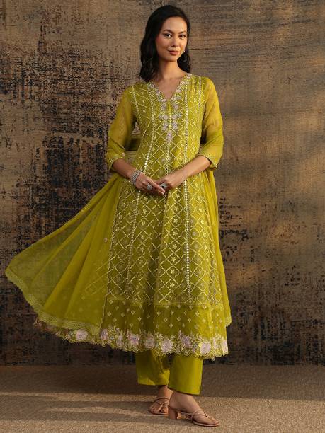 Women Chiffon Kurta Pant Dupatta Set