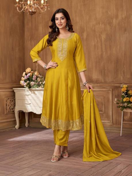 Women Silk Blend Kurti Pyjama Dupatta Set
