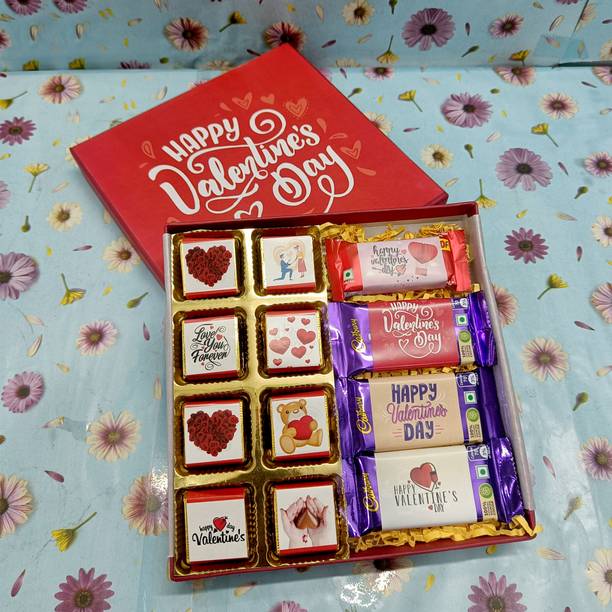 Chocoloony Happy Valentine Chocolate Gift Box, 8pc Chocolate, 3 Dairy milk,1 kitkat Paper Gift Box