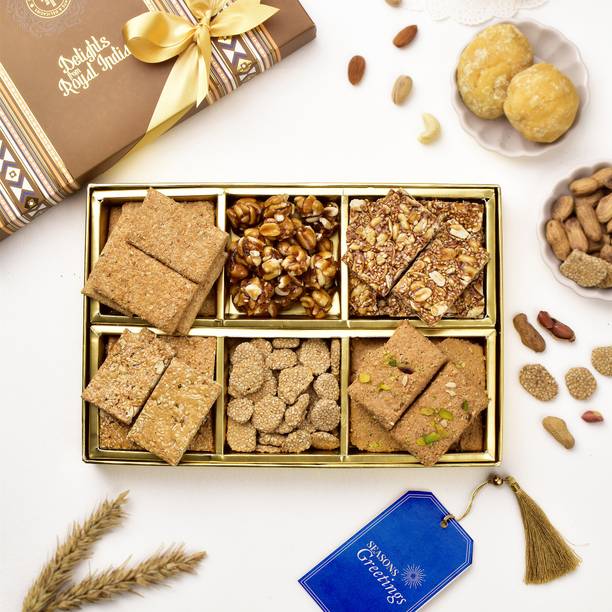 HyperFoods Lohri Gifts Pack Gajak Gift Pack Gift Lohri Gift Hamper Gajak Gift Hamper Box