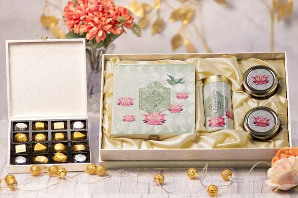 Zoroy Luxury Chocolate Classic Parrot Gift Hamper Milk & Drak Chocolates, Dry Fruits & Goodies Combo