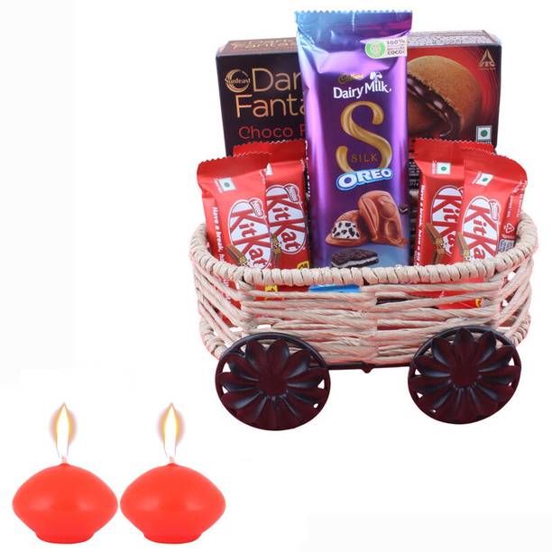 SurpriseForU Taste Of Sweet Choco With Loaded Kitkat Thread Hamper, Candle Gift Combo