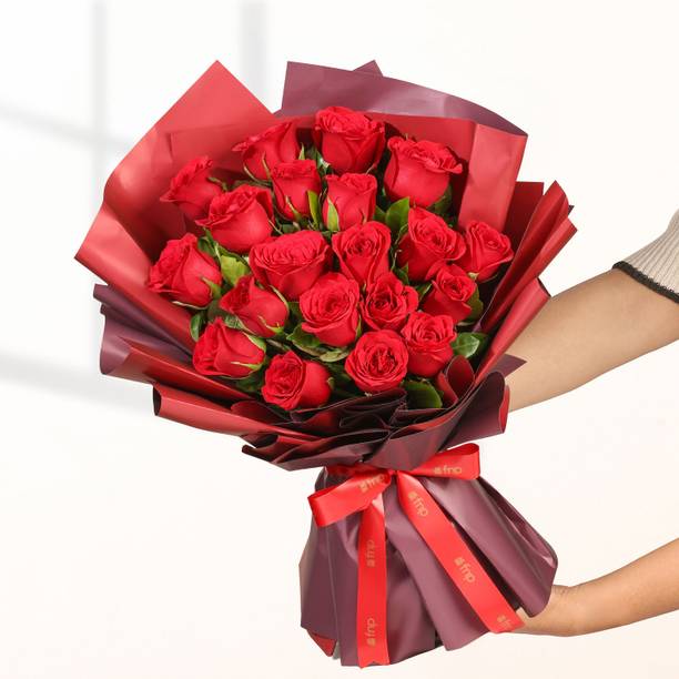 FNP Fresh Red Rose Bouquets