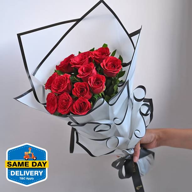 Floweraura Fresh Love Attractive Bunch of Fresh Live 10 Red Roses Flowers Bouquet Roses Bouquets