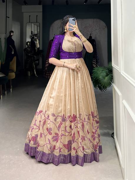 LookNbook art Flared/A-line Gown