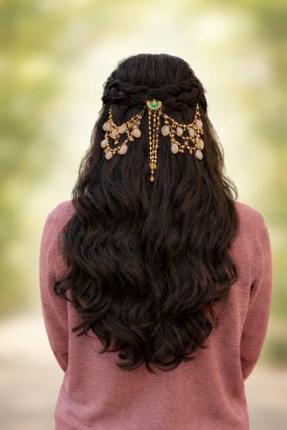 nihu Women Gold Plated Pearl Hair Chain Hair Accessory Set