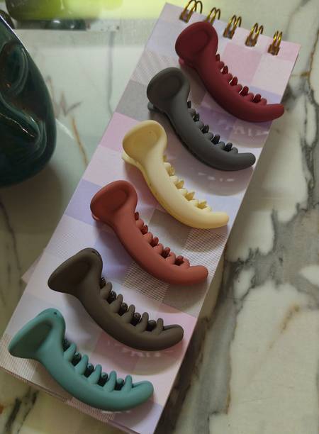 DELEENA Matte Finish Mini Banana Hair clips//SMALL SIZE// HALF PONY// Pack of 6// Banana Clip