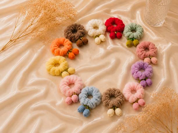 Vakya Tulip Crochet scrunchie Hair Band