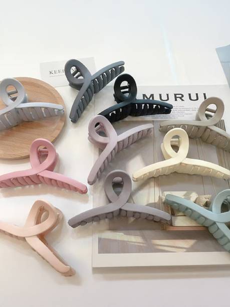 Misa butterfly pack of 6 pcs for girls very cute Strong clutcher Hair Clip