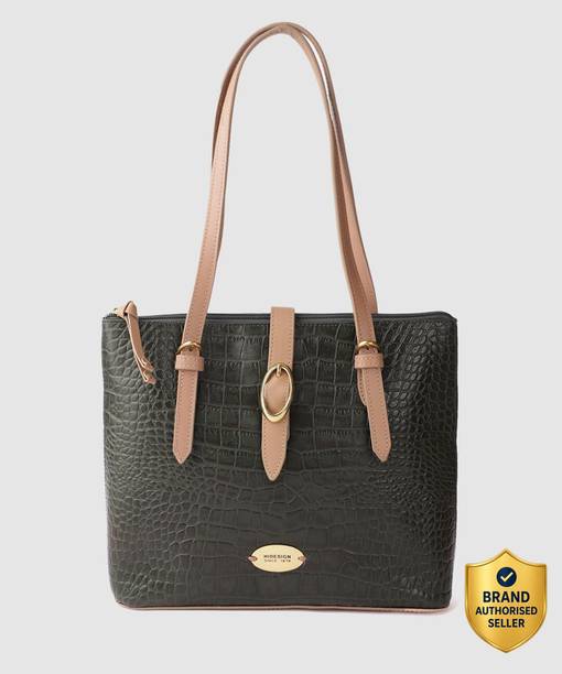 Women Green Shoulder Bag - Extra Spacious