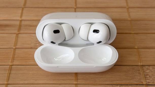 Three Guys WIRELESS TWS EIRPOD white Earbud Bluetooth ANI-55223 Bluetooth