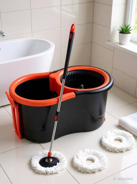 NEW AMAZING MOP SET IN BLACK COLOR AND IT COMES WITH 3 MICROFIBER REFILL SET