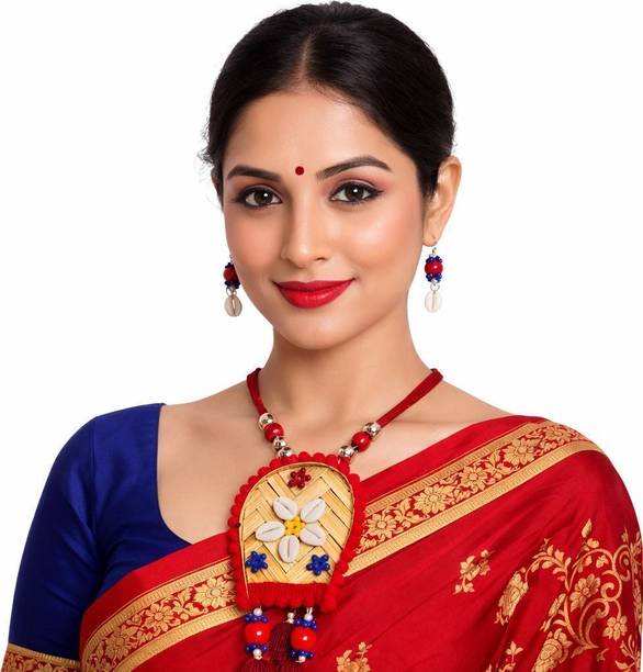 Loknath Shell, Fabric, Oxidised Silver, Dori, Plastic, Paper Multicolor Jewellery Set