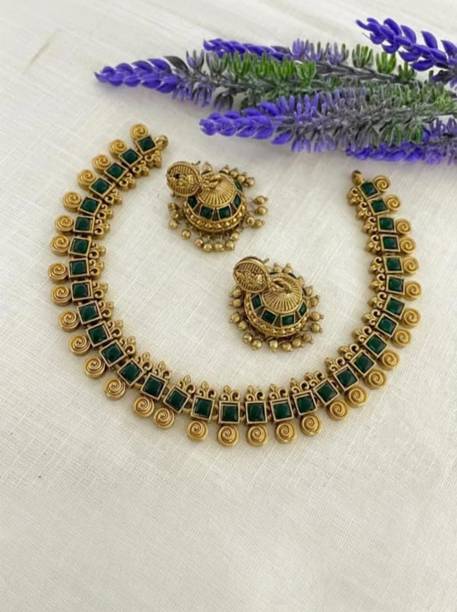 Brass Green Jewel Set
