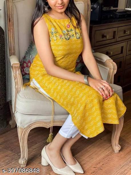 BHADORIYA FASHION HUB Women Embroidered Cotton Blend A-line Kurta