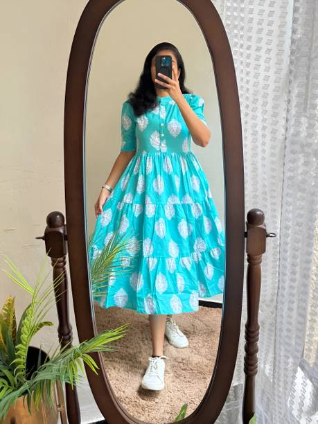 Women Printed, Floral Print, Paisley Cotton Rayon Anarkali Kurta