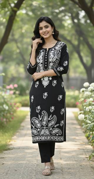 Neelam Chikan Women Embroidered Straight Kurta