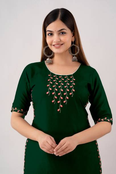 Zeenat Duniya Women Embroidered Viscose Rayon Straight Kurta (Gre
