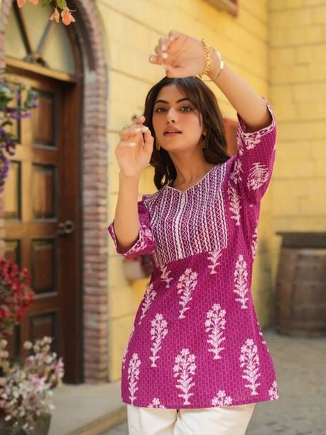 SHAKUDI FASHION Women Printed Viscose Rayon Straight Kurta (Pink,