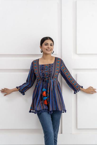 ANNU PARIDHAN Women Floral Print Viscose Rayon Straight Kurta (Da