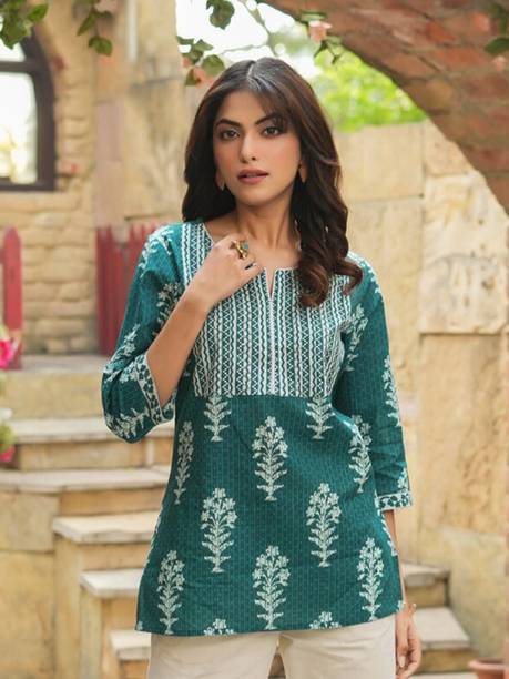 SHAKUDI FASHION Women Printed Viscose Rayon Straight Kurta (Dark