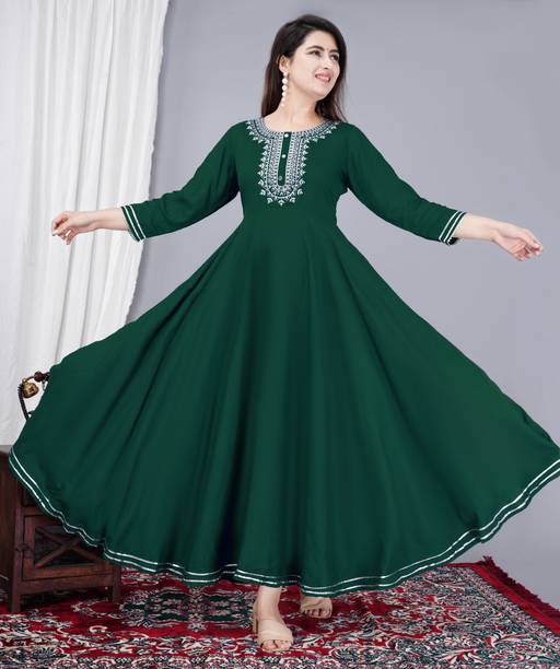 Nikhat Women Solid Viscose Rayon Anarkali Kurta (Green)