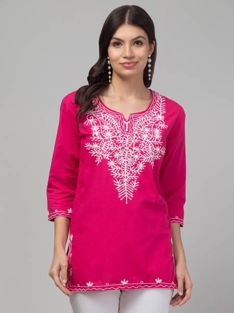 Volrik Women Embroidered Straight Kurta