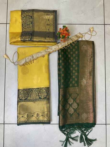 Fabcartz Self Design Semi Stitched Lehenga Choli - Image 4