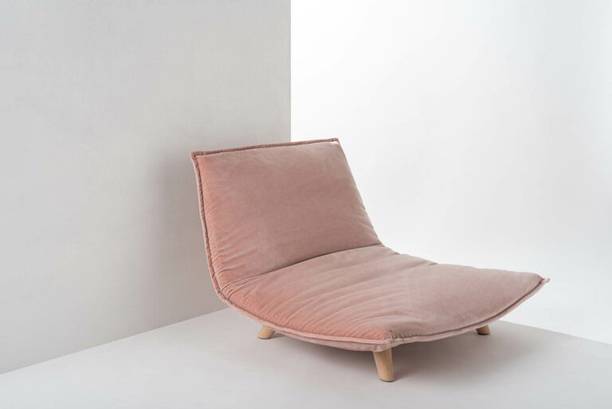 Giftoshopee Engineered Wood Lounger