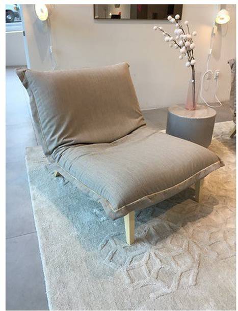 Giftoshopee Cushioned Fabric Upholstery Lounge Chair with Wooden Frame Engineered Wood Lounger