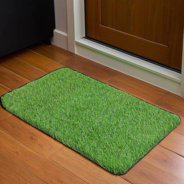 Trendy Rabbit Artificial Grass Door Mat