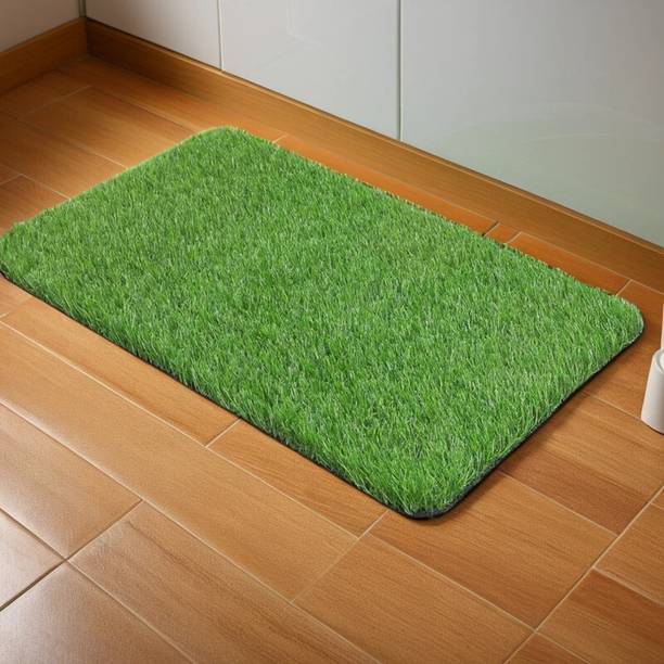 Trendy Rabbit Artificial Grass Door Mat