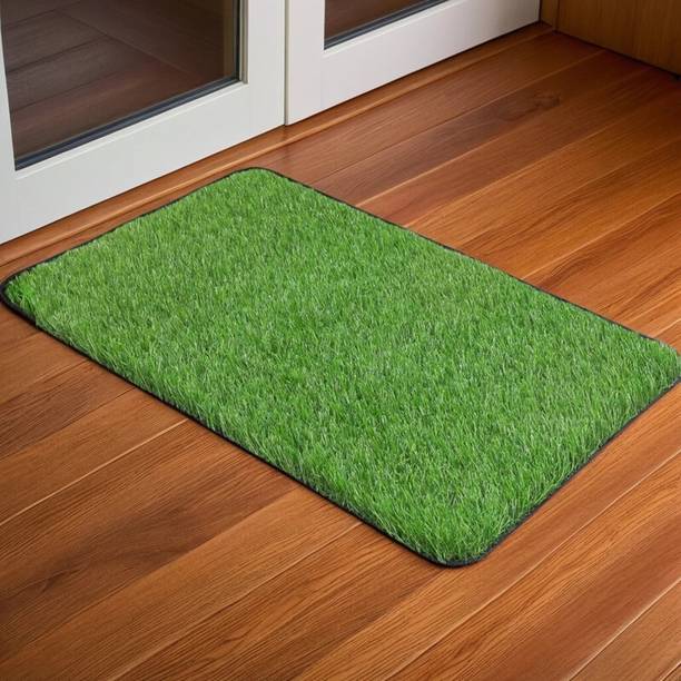 Trendy Rabbit Artificial Grass Door Mat