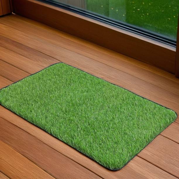 Trendy Rabbit Artificial Grass Door Mat