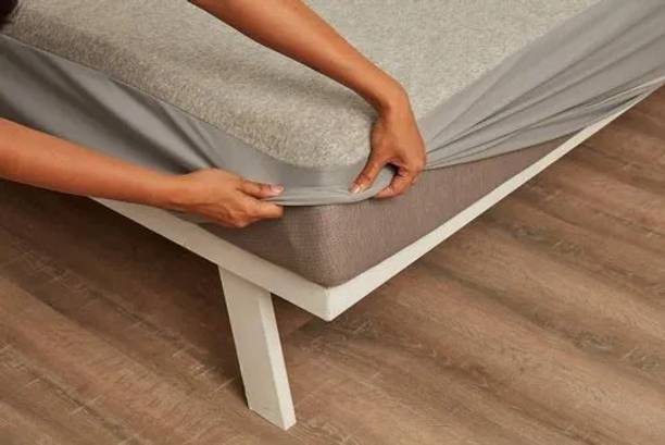 Trend Mattress Topper King Size Waterproof, Stretchable Mattress Cover