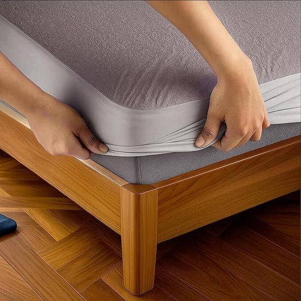 गृशवा इलास्टिक स्ट्रैप किंग साइज मैट्रेस प्रोटेक्टर