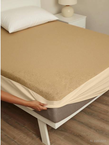 Wakefit Queen Size Elastic Strap Polyster Waterproof Mattress Cover
