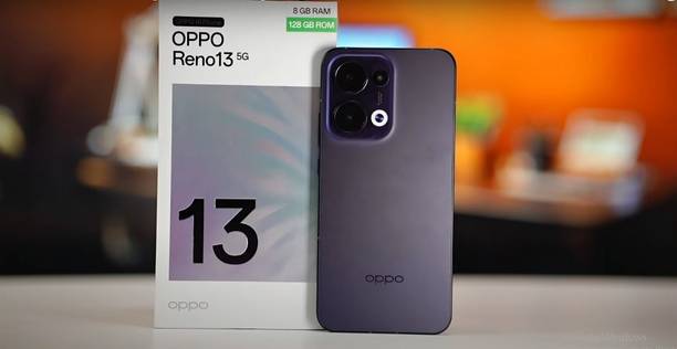 OPPO 13 5G (LUMINOUS BLUE, IVORY WHITE, 128 GB)  (8 GB RAM)