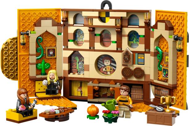 LEGO Harry Potter HufflepuffHouse Banner (313 Blocks) Model Building Kit