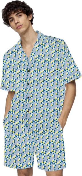 Gatishvam Textile Men Printed Grey Top & Shorts Set