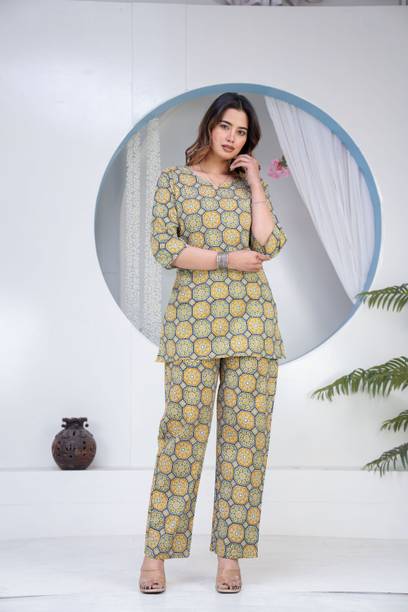 Angvarnika Women Night Suit Set Yellow Striped