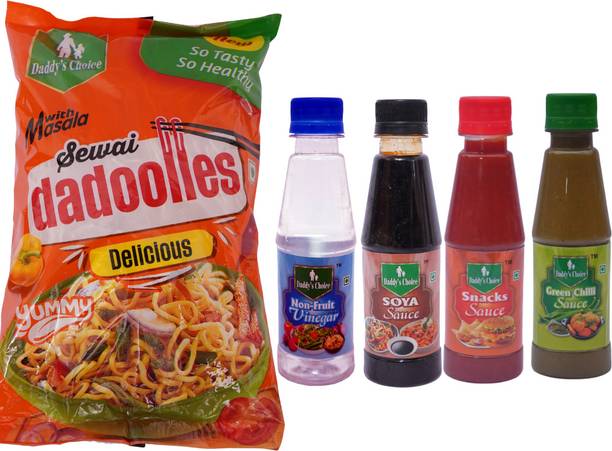 Daddy's Choice Noodles with Green Chilli Sauce, Snacks Sauce, Soya Sauce & Non-Fruit Vinegar Instant Noodles Vegetarian