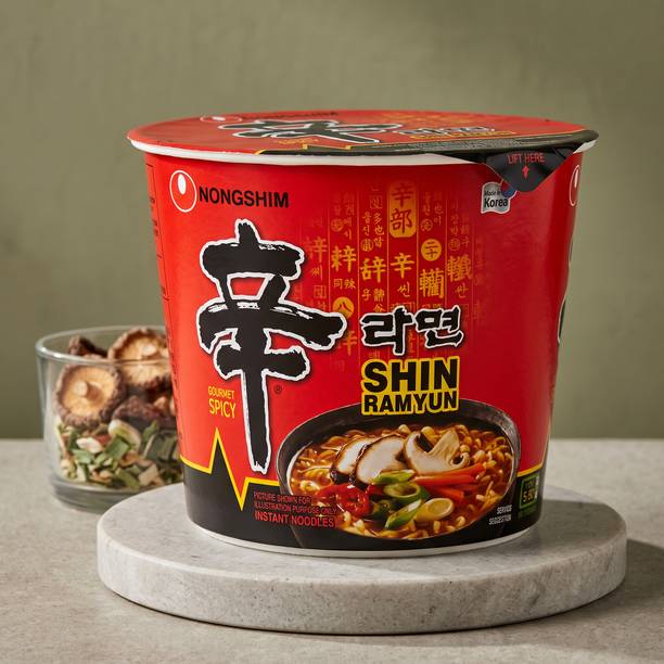 Nongshim Shin Cup Soup Instant Noodles