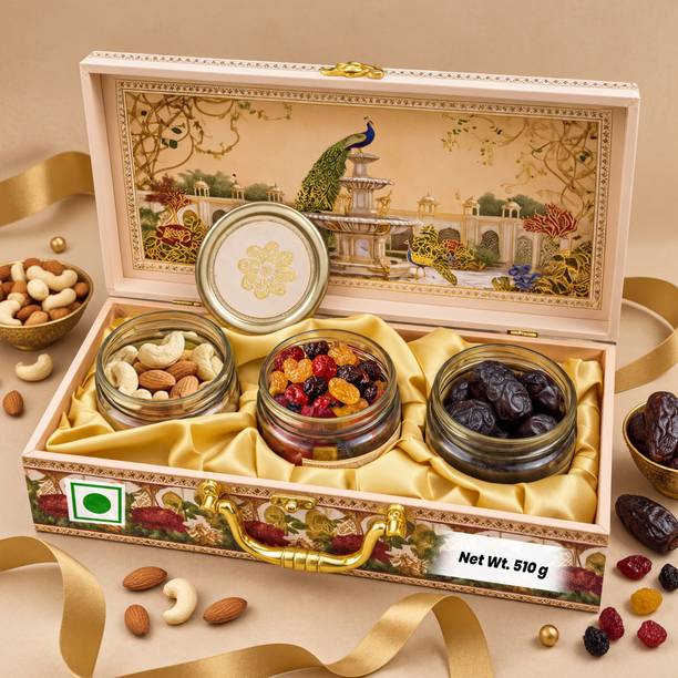 BrijBooti Dry Fruits Gift Pack | Premium Box| Almonds & Cashew Mix, Khajoor & Mix Berries Assorted Nuts