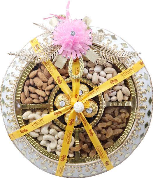 NAYANTSH Traditional gift hamper Dry fruit & Chocolates Combo Almonds, Cashews, Pistachios, Raisins